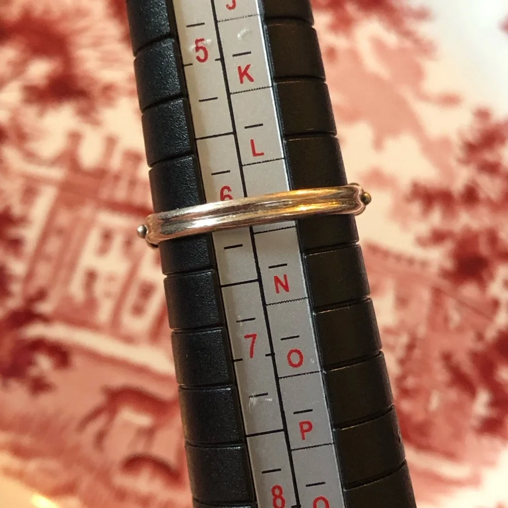 Vintage silver metal boho ring w/ purple stone cabochon amethyst? sz 6